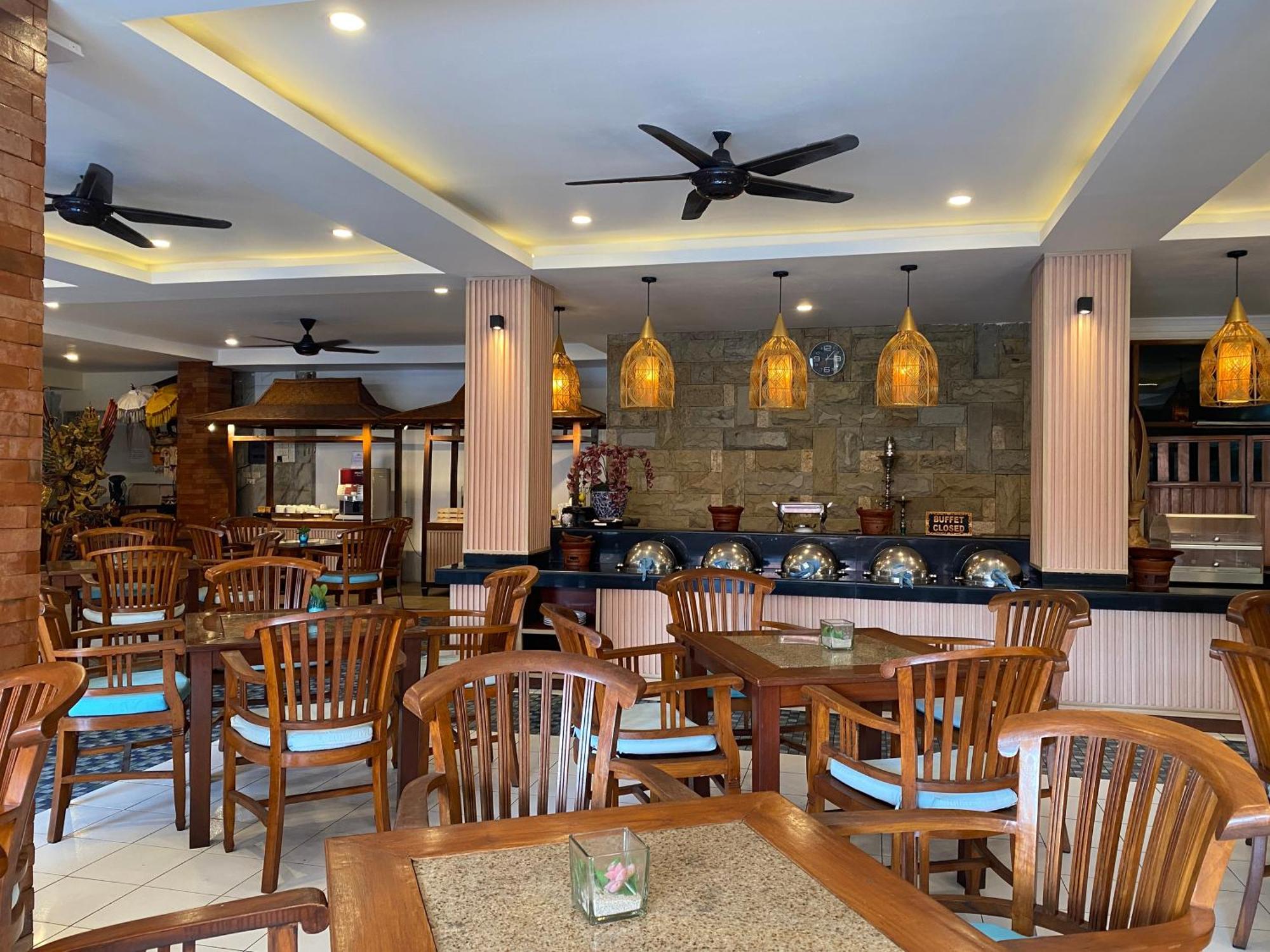 Wina Holiday Villa Кута Экстерьер фото
