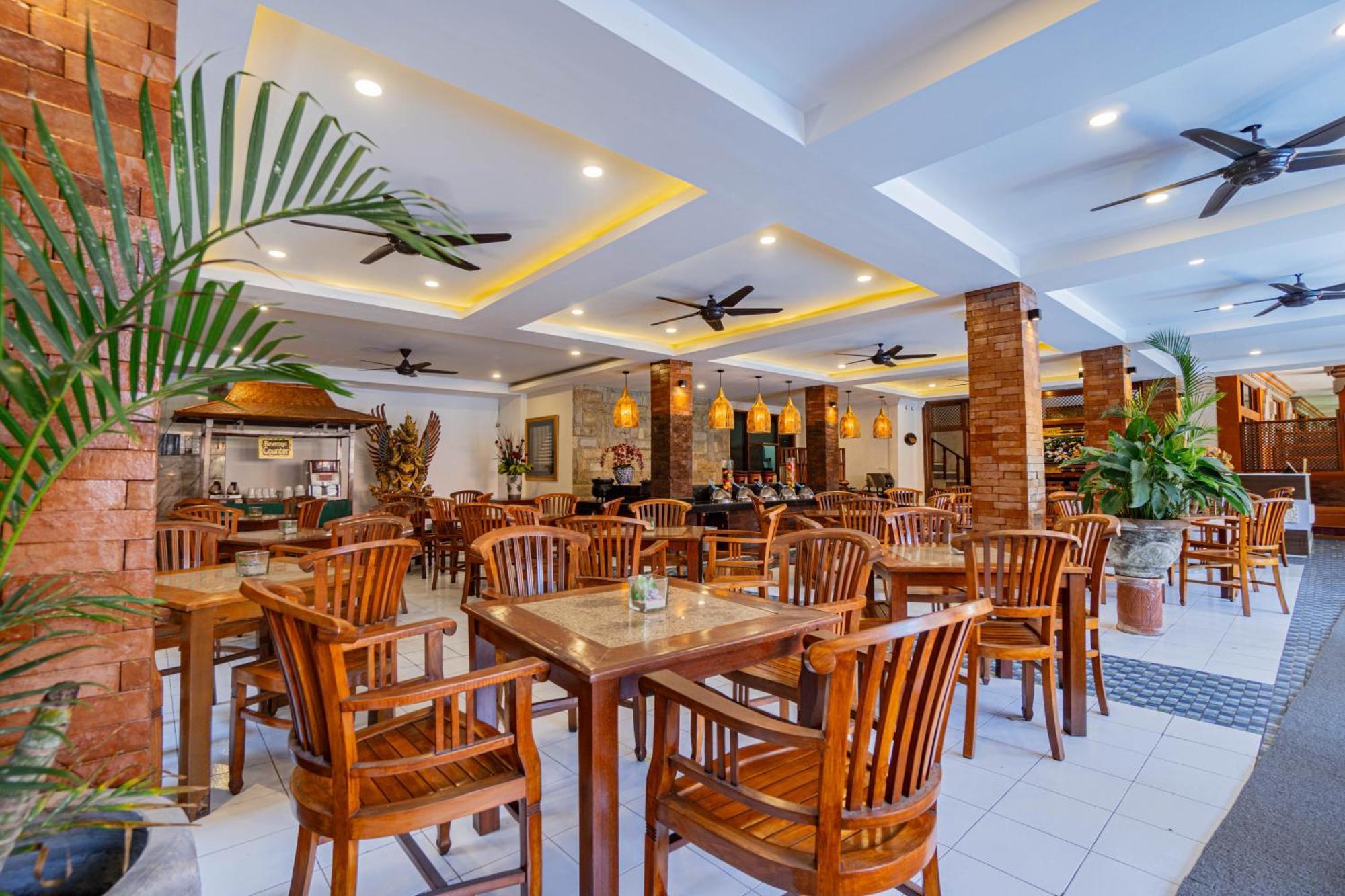 Wina Holiday Villa Кута Экстерьер фото