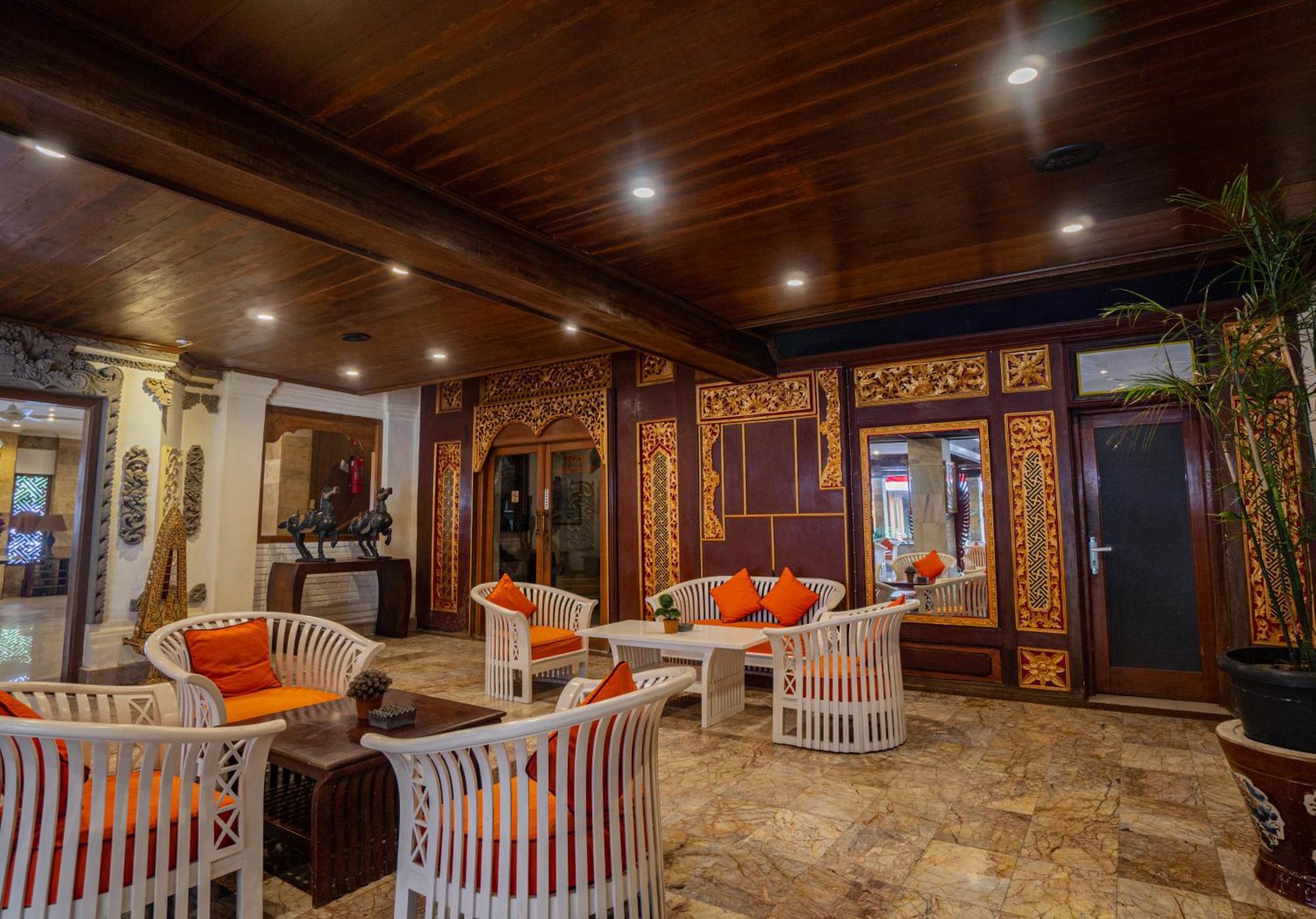 Wina Holiday Villa Кута Экстерьер фото