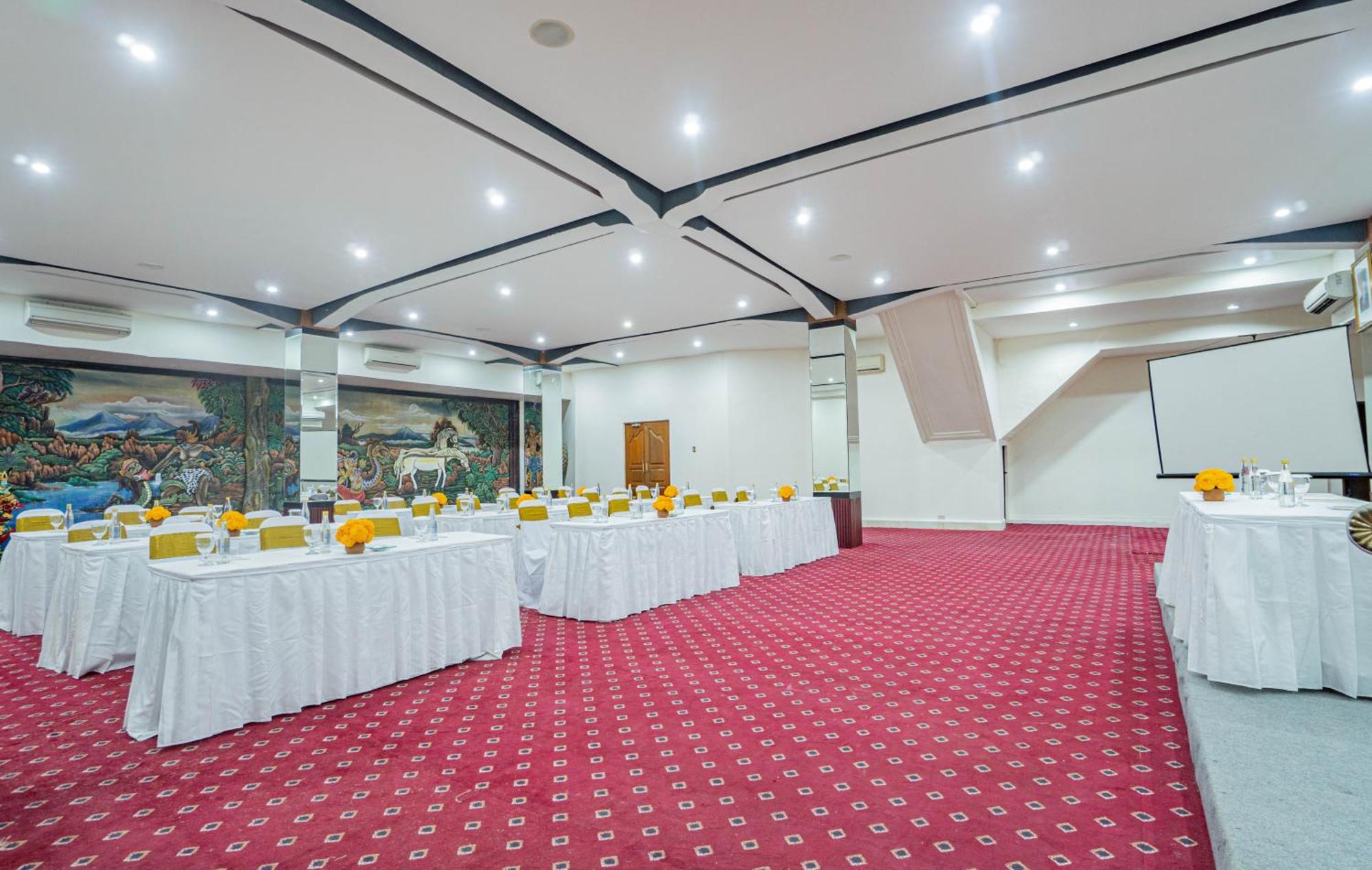 Wina Holiday Villa Кута Экстерьер фото