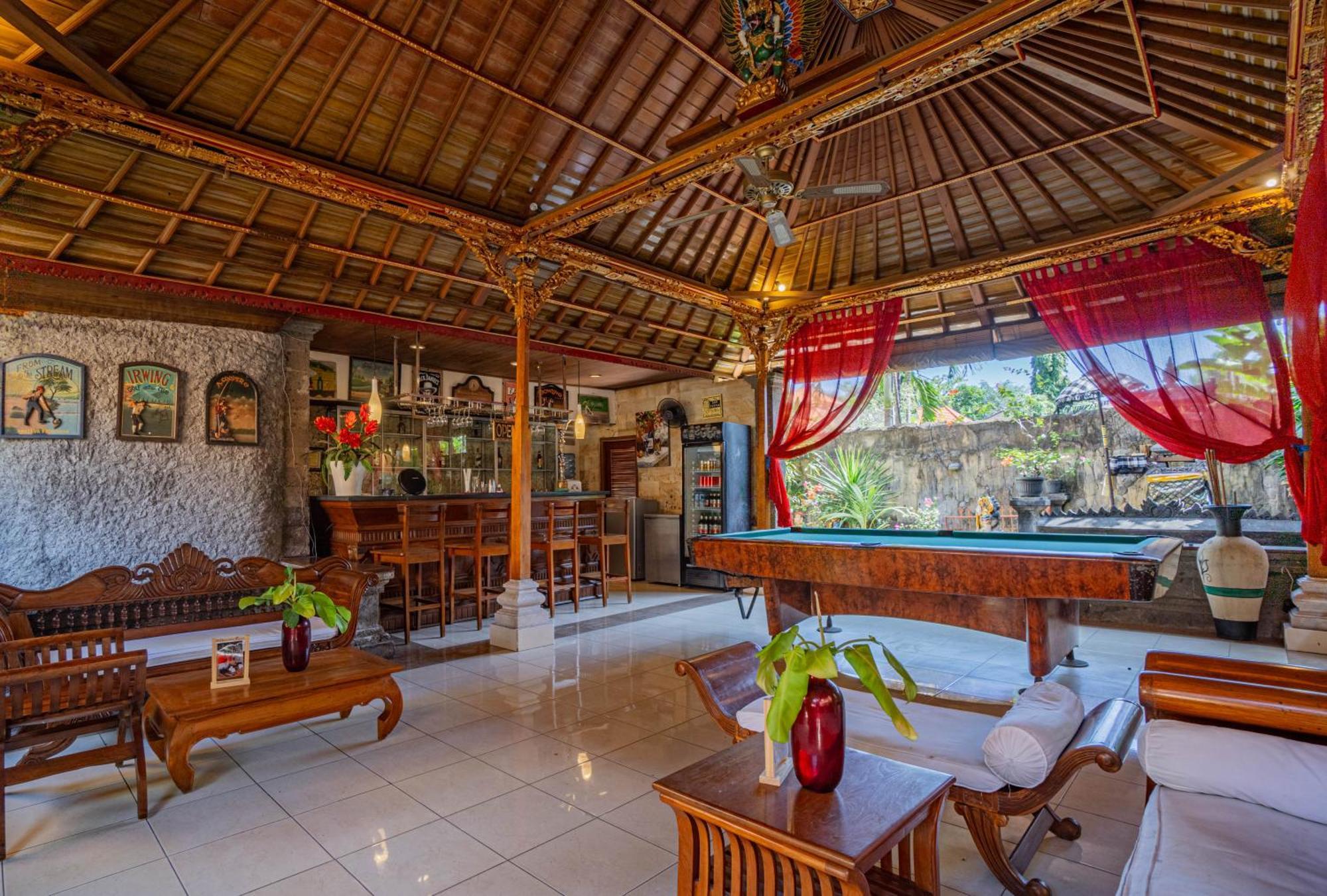 Wina Holiday Villa Кута Экстерьер фото