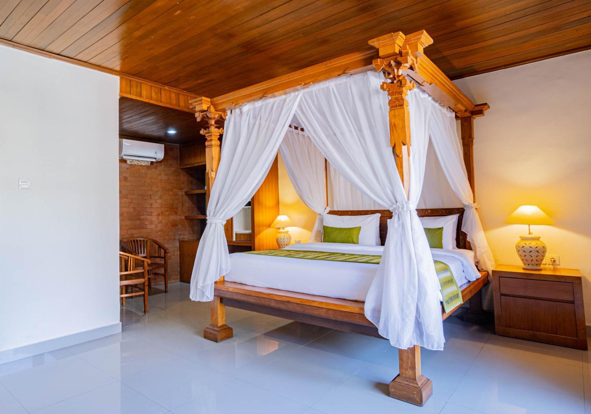 Wina Holiday Villa Кута Экстерьер фото