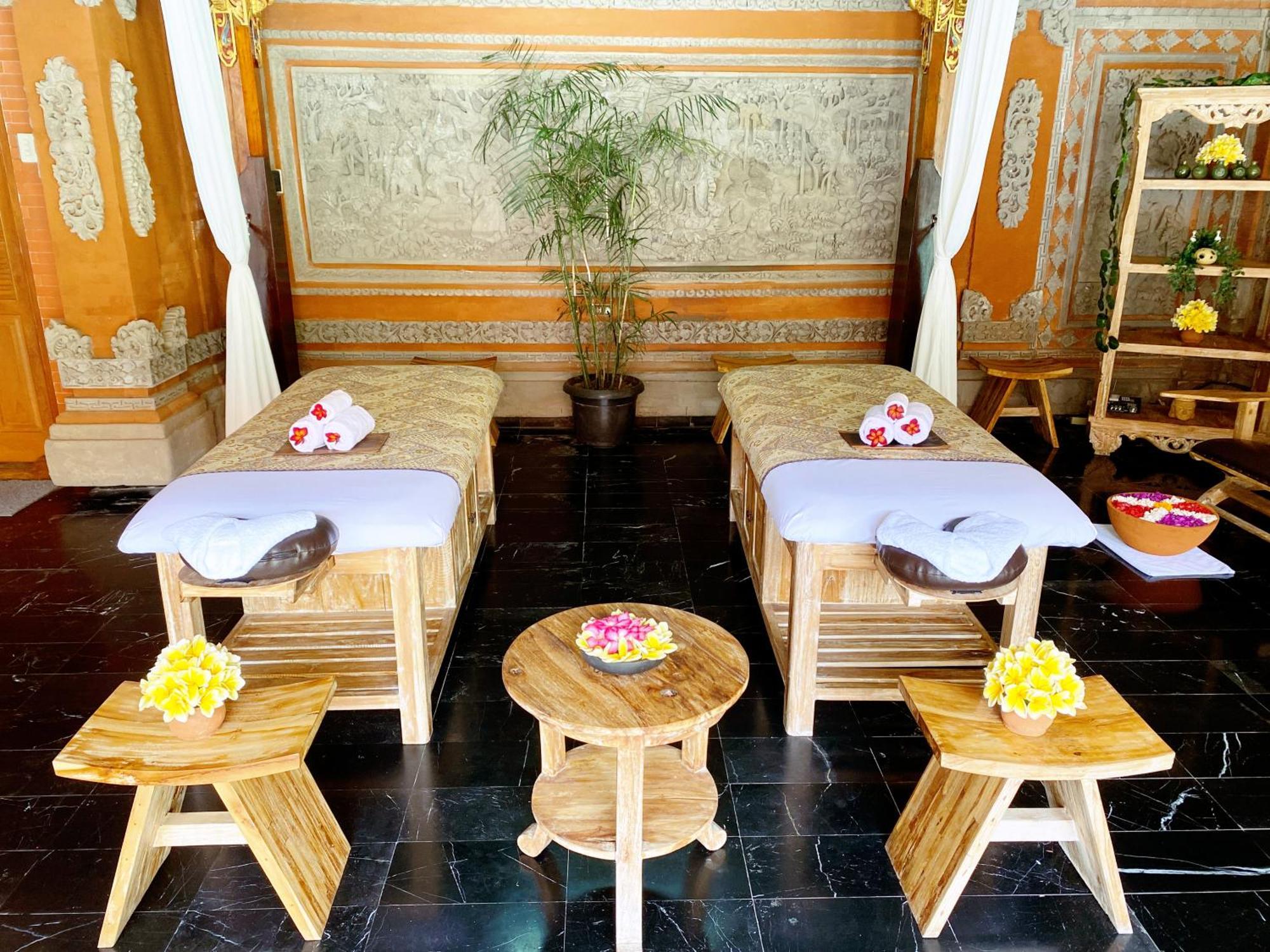 Wina Holiday Villa Кута Экстерьер фото